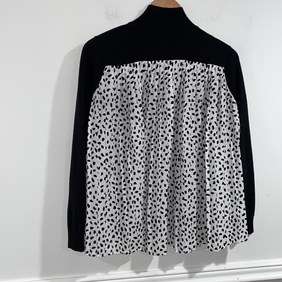 Ann Taylor sweater black pleated polyester‎ printed back xs - Picture 6 of 7